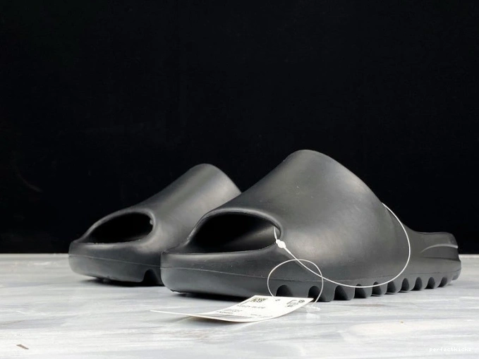 Black FX0495 Yeezy Slide Adidas 0725